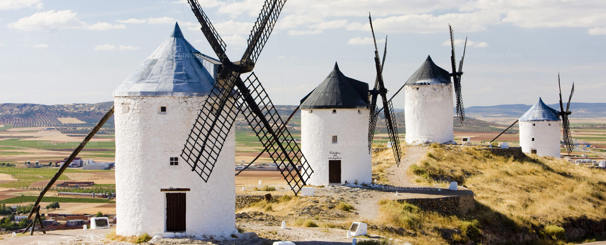 Ветряные мельницы Дон Кихота в Испании